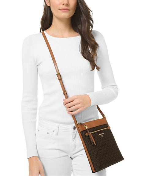 michael kors jet set charm small ns flat crossbody|Michael Kors Jet Set Charm Small Phone Crossbody .